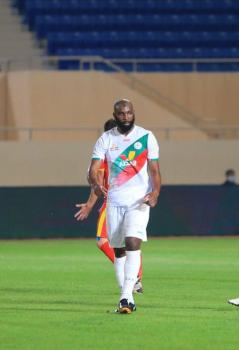 «دوكارا» يزيد متاعب النواخذة