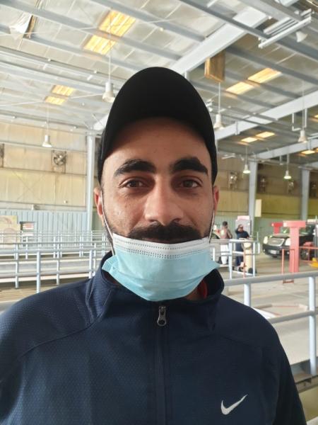 الفحص الدوري للسيارات.. معاناة مزدوجة..