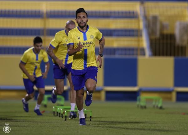 أبها.. يحدد مصير رزافان الهلال