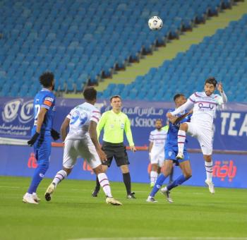 أبها يزيد معاناة الهلال بهزيمة جديدة