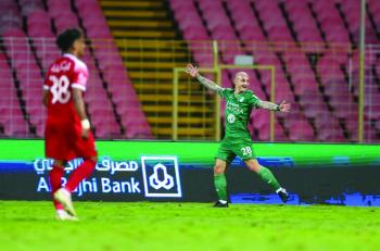 ما هي أماني .. الأهلي صدارة بالروماني