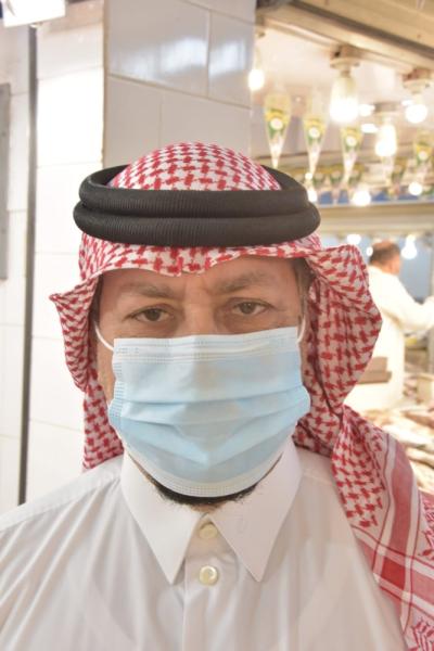 «التباعد الآمن» يغيب عن أسواق الدمام