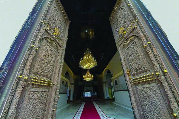 «عبق» ورود الطائف يعطر «شتاء السعودية»