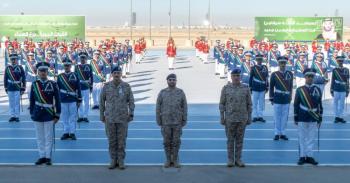 نيابة عن ولي العهد.. رئيس الأركان يرعى حفل تخريج الدفعة 99 الجوية  