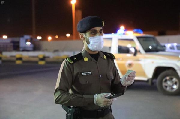 1038 مخالفة عدم ارتداء الكمامة والتباعد بالدمام