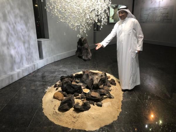 الغامدي يسرد التاريخ بالصخور وقطرات الماء