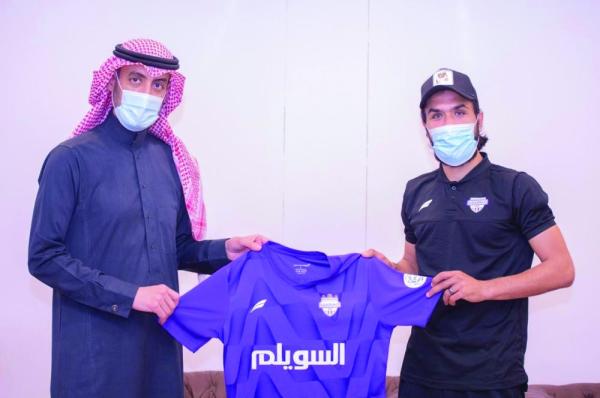 البكيرية يدعم صفوفه بـ 10 لاعبين