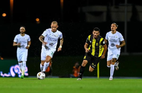 الاتحاد يلحق بالأهلي في الديربي