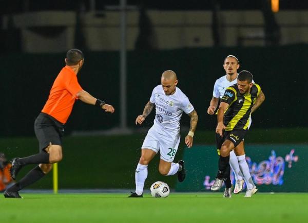 الاتحاد يلحق بالأهلي في الديربي