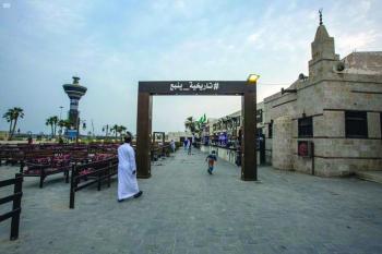 «سوق الليل».. 500 عام من الأصالة والتاريخ