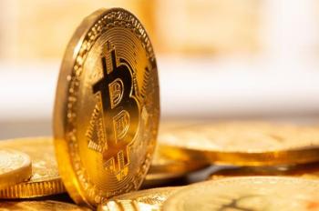 ارتفاع سعر العملة الرقمية بتكوين إلى مستوى قياسي جديد