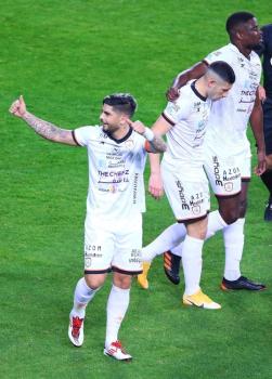 الدوري طموحي وسقفي..شبابي والنصر عزفي!