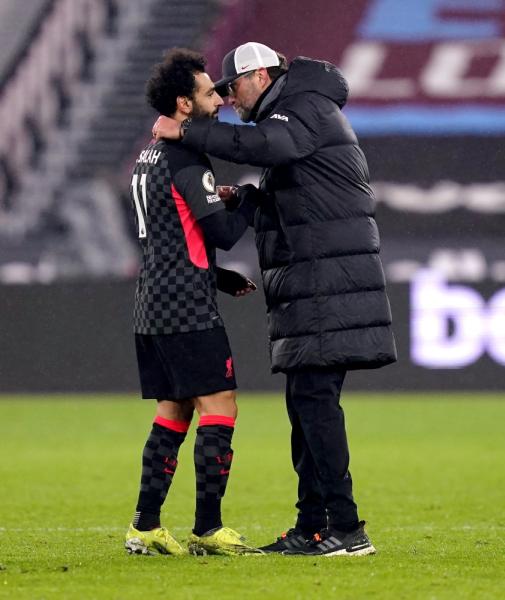 اللقب يفلت من ليفربول بعد هزيمة جديدة