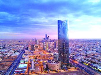 إيقاف التعاقد مع أي شركات أجنبية مقرها الإقليمي خارج المملكة
