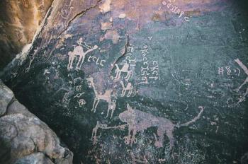 نقوش «حائل».. كتاب مفتوح يروي تاريخ الأمم السابقة