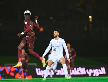 "غريب" ينقذ الأهلي من الخسارة أمام العين