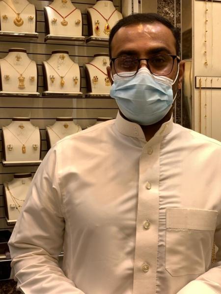 «الجائحة» تقود 70 % من محلات الذهب للبيع الإلكتروني
