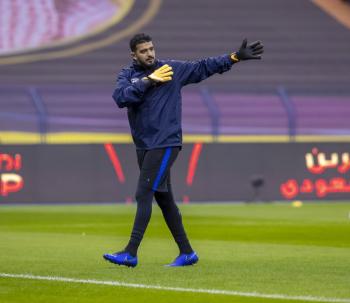 مشاركة المعيوف بيد «ميكالي».. والنصر كامل العدد