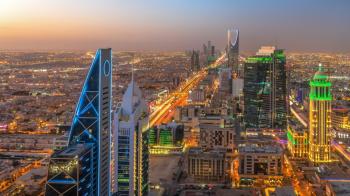 «ستاندرد آند بورز»: برامج إنفاق صندوق الثروة السعودي ستدعم البنوك