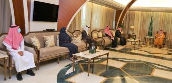 أمير الشرقية يدعو الإعلام لإظهار المنجزات التنموية والبشرية
