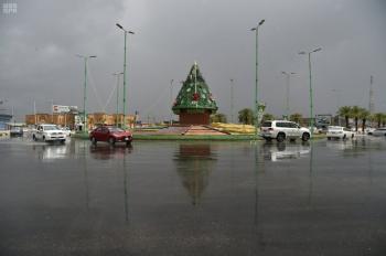 سحب ممطرة ورياح على نجران حتى السابعة مساءً
