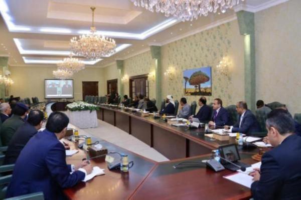 اليمن يطالب بإدانة دولية للقصف الحوثي على مأرب