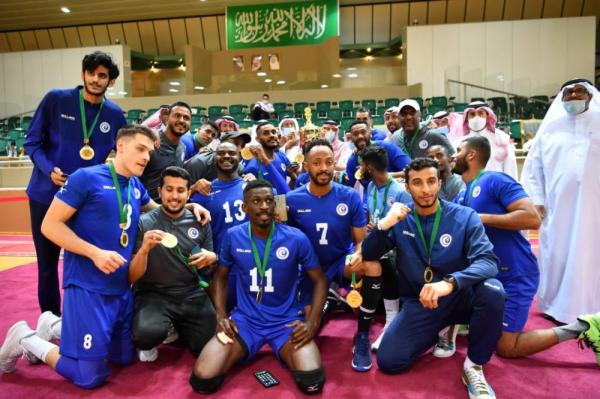 الزغيبي والبابطين يتوجان طائرة الهلال