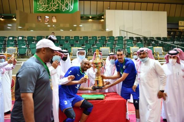 الزغيبي والبابطين يتوجان طائرة الهلال