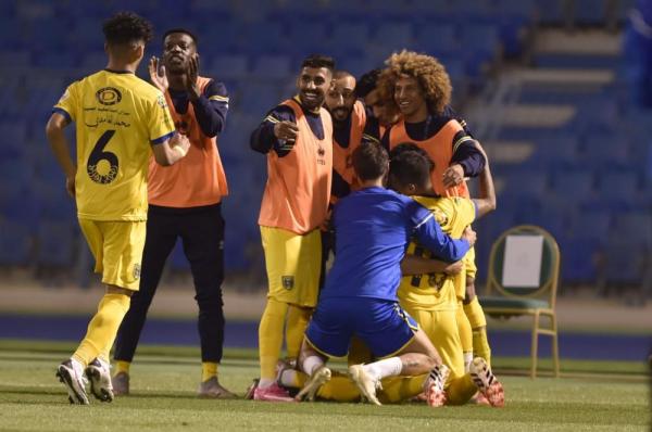 التعاون يقسو على الاتفاق بثلاثية نظيفة
