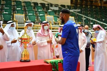 الزغيبي والبابطين يتوجان طائرة الهلال