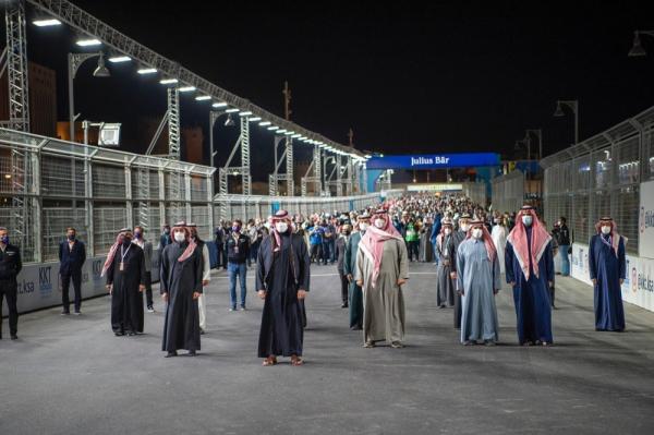«فورمولا الدرعية» يزهو بزيارة ولي العهد