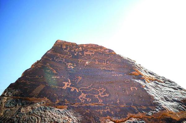 «حائل».. متعة اكتشاف خفايا الصحاري والجبال