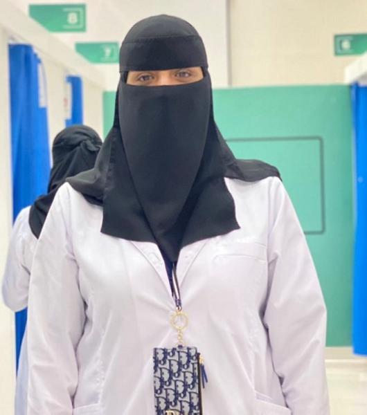 حاقنو «لقاح كورونا».. محاربون في خدمة الوطن