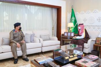 نائب أمير الشرقية: رجال الدفاع المدني يستحقون الدعم والوعي بدورهم