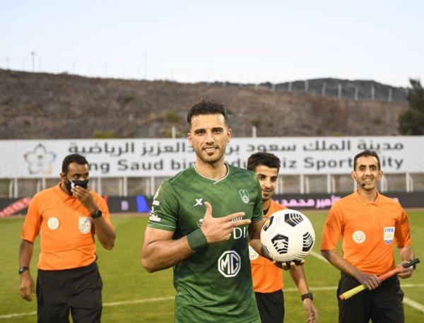 «10 هاتريك».. والمقرن السعودي الوحيد