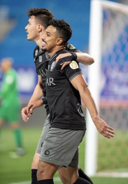 الهلال يفلت من الرائد ويضيق الخناق على الشباب