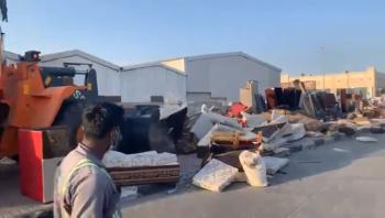 رفع 20 طن متروكات في سوق الحراج للأثاث بالدمام