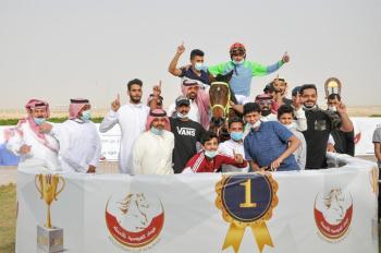 «مزهبه» يطير بكأس الحفل العشرون لفروسية الأحساء