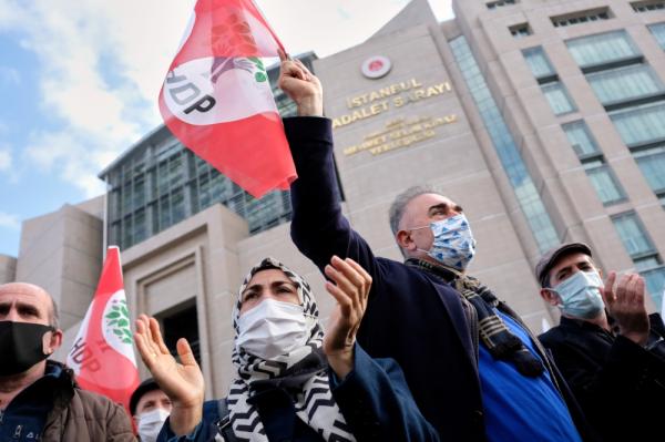 سياسات أردوغان تحول تركيا إلى وجهة عالية المخاطر