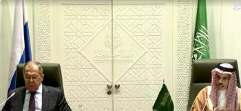 وزير الخارجية : على الأمم المتحدة تمديد فرض حظر السلاح على إيران