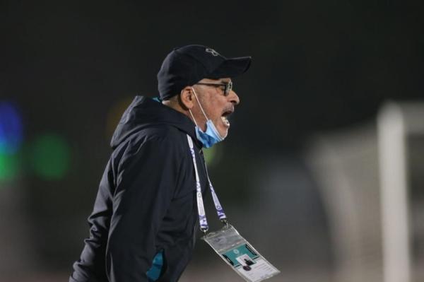 مدرب الثقبة يقدم استقالته