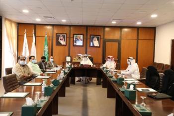 منح تأشيرة الخروج النهائي للعمالة الهندية بـ«الشركات المتعثرة»