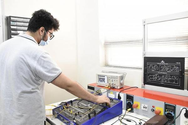 «الألياف البصرية».. تقنية العصر بكوادر سعودية