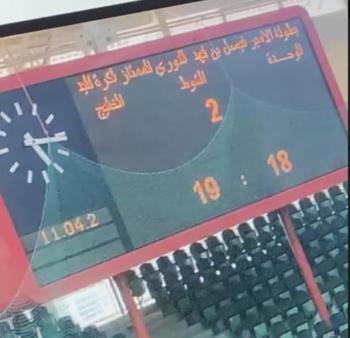 النور والوحدة انتظار.. وفاصلة في الرياض!!