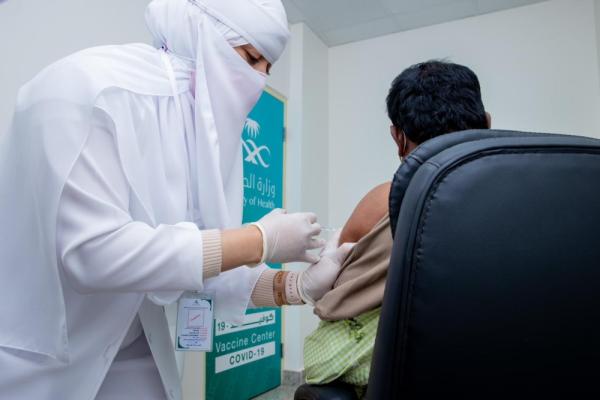 «صحي الخالدية» يستقبل المسجلين للتطعيم