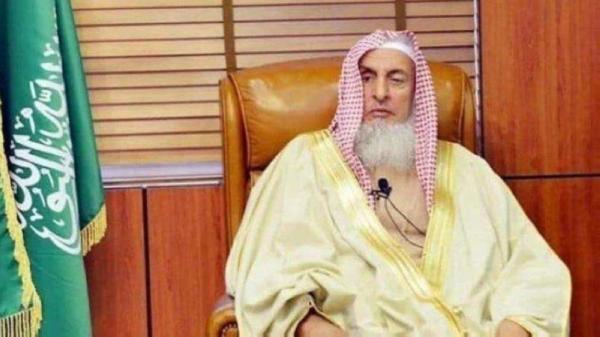 مفتي المملكة: لقاح كورونا ليس مفطر للصيام