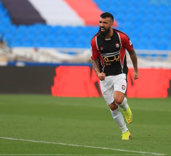 الهلال والقادسية.. اختبار الصدارة