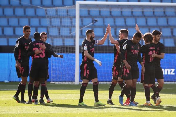 ريال مدريد ينتزع الوصافة من برشلونة