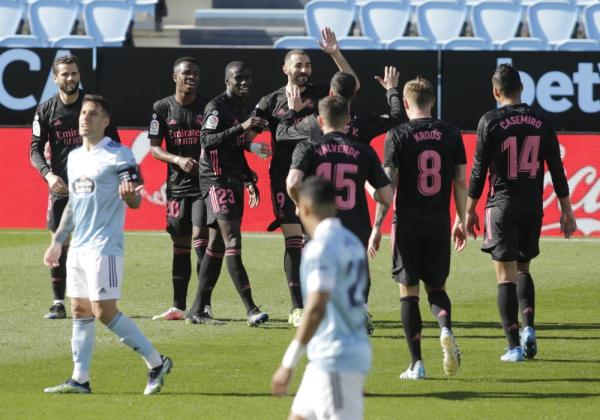 ريال مدريد ينتزع الوصافة من برشلونة