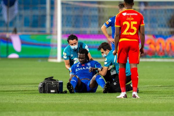 الهلال يغرد بالصدارة